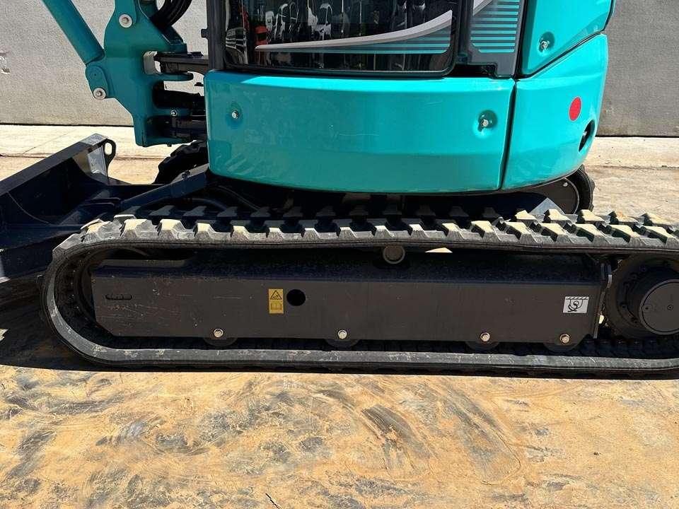 Kobelco SK28SR-6E Photo 11