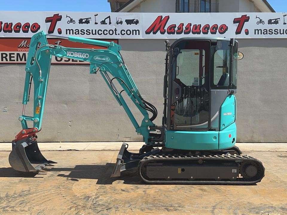 Kobelco SK28SR-6E Photo 2