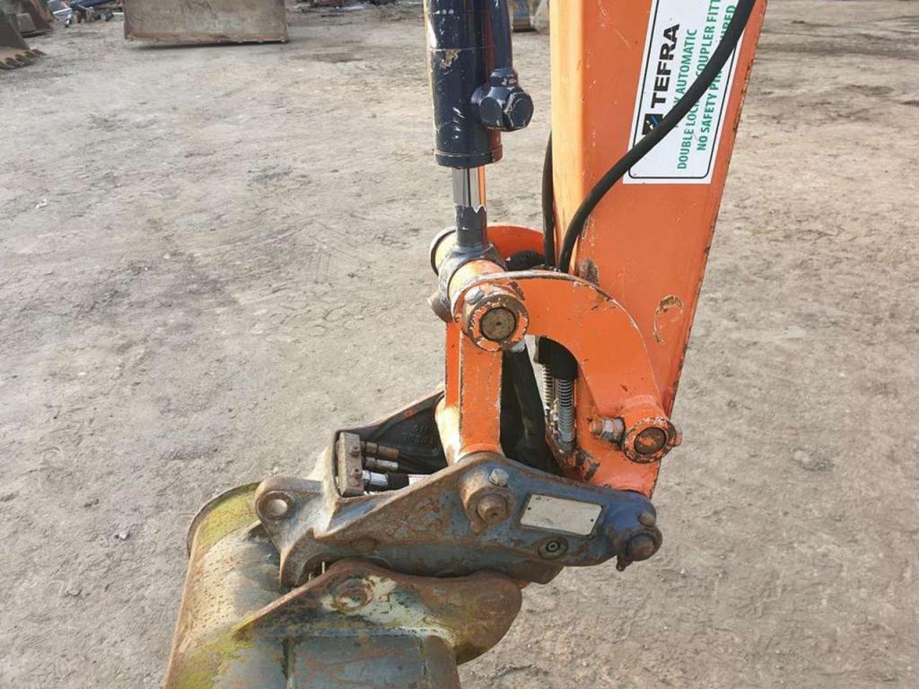 Hitachi ZX26U-5A Photo 5