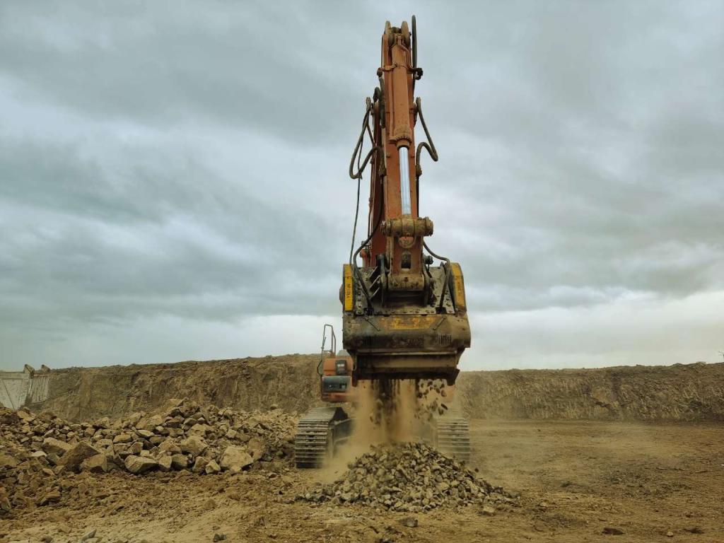 MB CRUSHER BF120.4 Photo 3