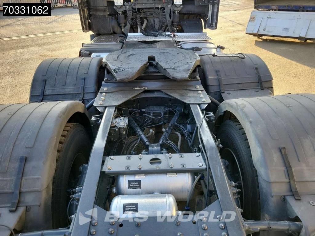 Iveco X-Way 570 6X4 Retarder Standklima ACC Navi Leder Photo 14