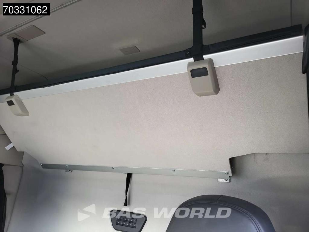 Iveco X-Way 570 6X4 Retarder Standklima ACC Navi Leder Photo 28