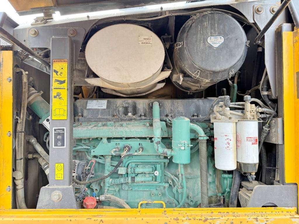 Volvo G970 - 5.5 Meter Blade / EPA Certified Photo 16