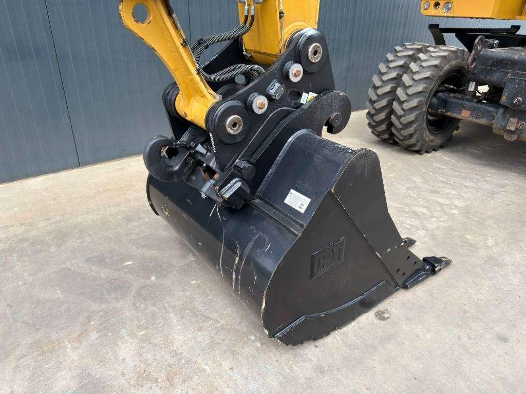 Caterpillar M318F Photo 13