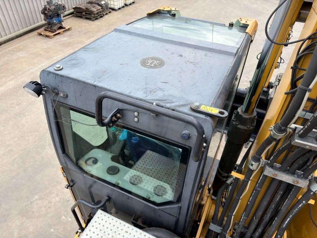 Caterpillar M318F Photo 26