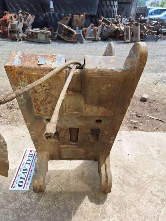 S2 for 25-30 ton excavators Hydraulic quick coupler Photo 3