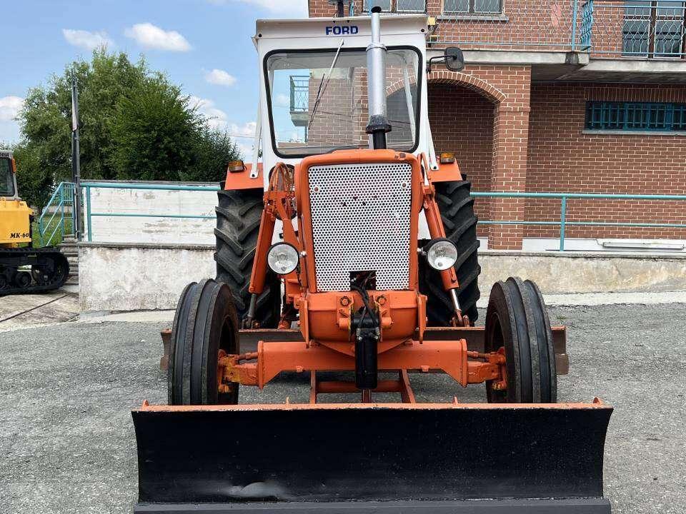 Ford 5600 4X2 Photo 14