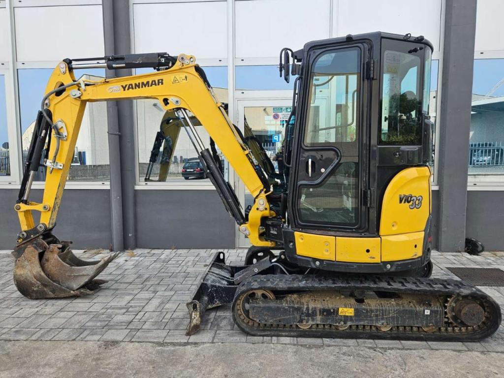 Yanmar VIO33-6 Photo 1