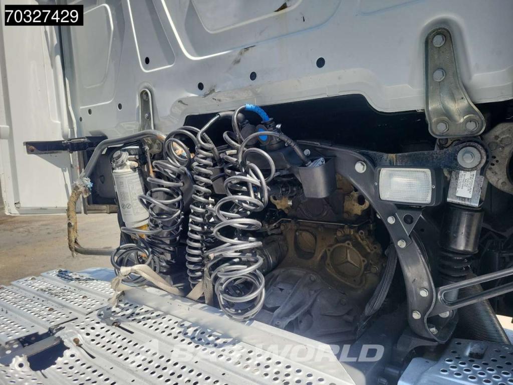 Mercedes Actros 1851 4X2 BigSpace 2x Tanks Standklima Photo 12