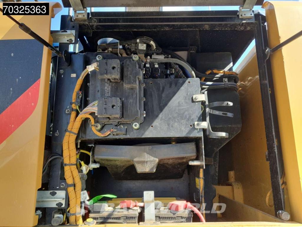 Caterpillar M320 F Photo 19
