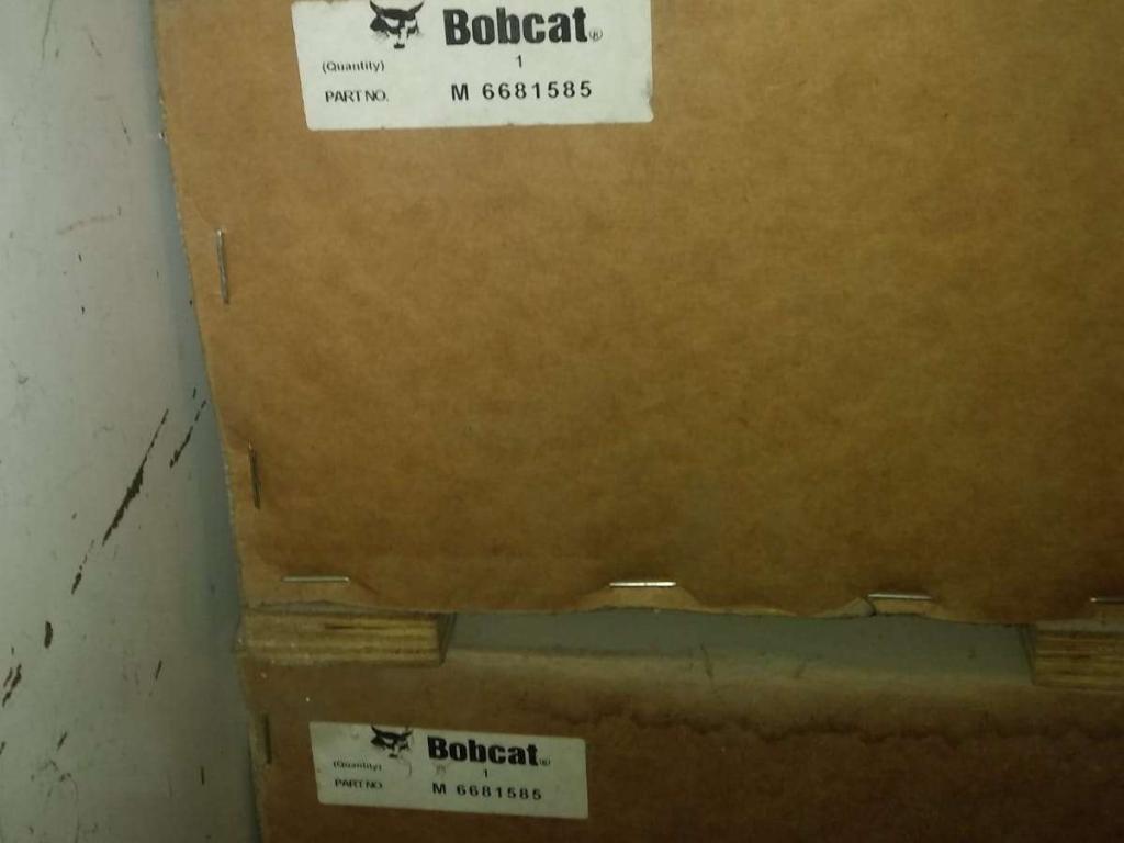 Bobcat T200 Photo 4