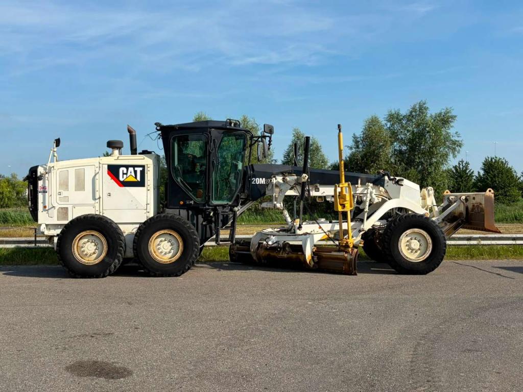 Caterpillar 120M2 CE - Trimble 3D GPS Photo 6