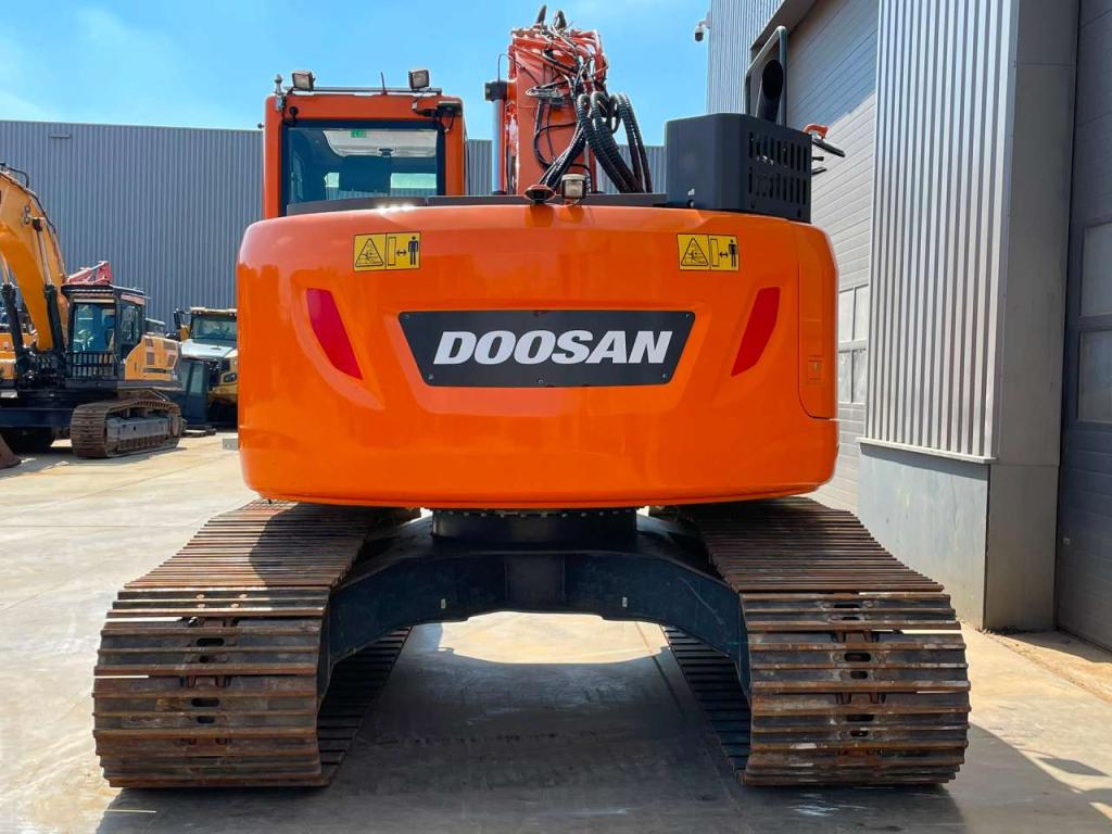 Doosan DX235LCR-5 Photo 4