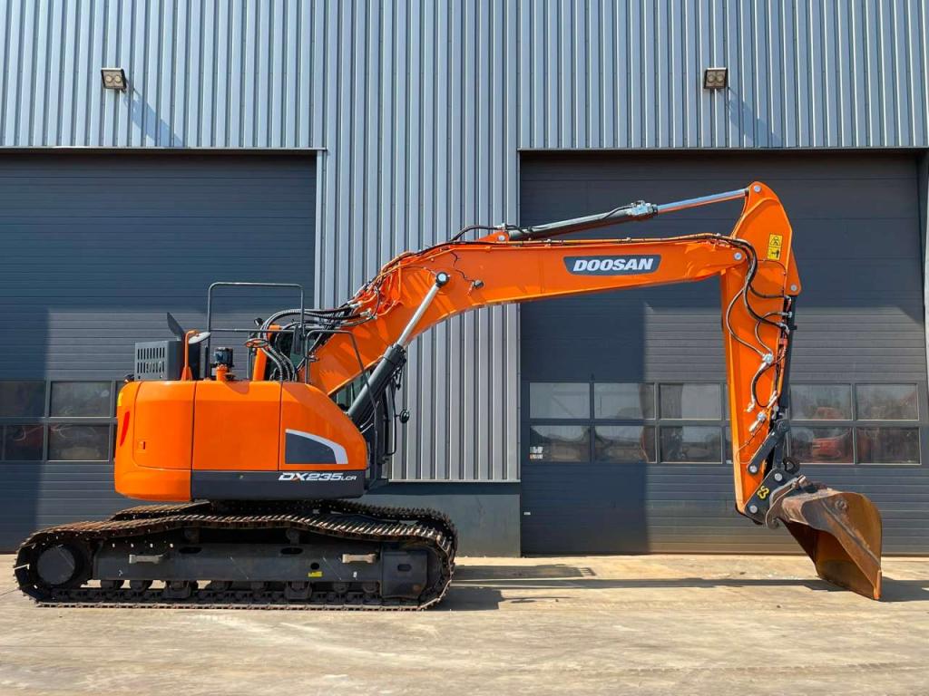 Doosan DX235LCR-5 Photo 6