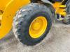 Caterpillar 908M - Bucket + Forks / Automatic Greasing Photo 19 thumbnail