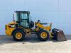 Caterpillar 908M - Bucket + Forks / Automatic Greasing Photo 6 thumbnail