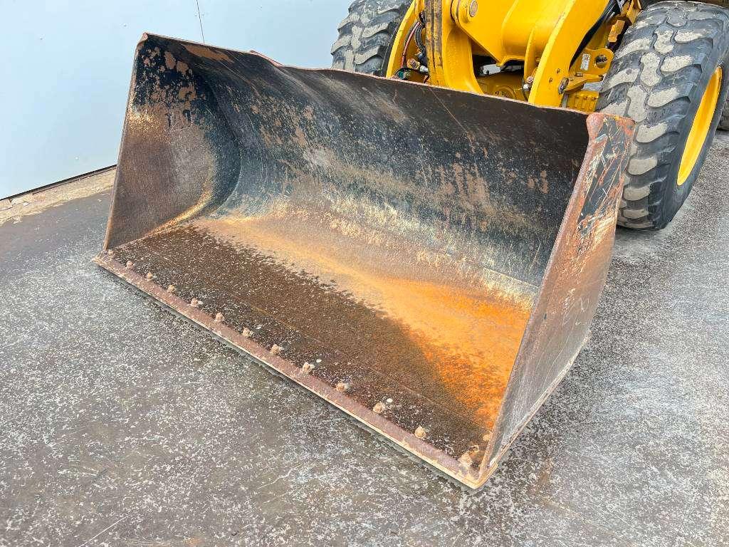 Caterpillar 908M - Bucket + Forks / Automatic Greasing Photo 13