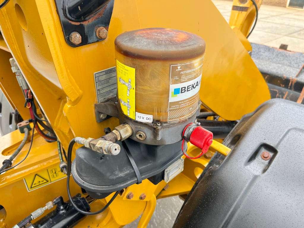 Caterpillar 908M - Bucket + Forks / Automatic Greasing Photo 27