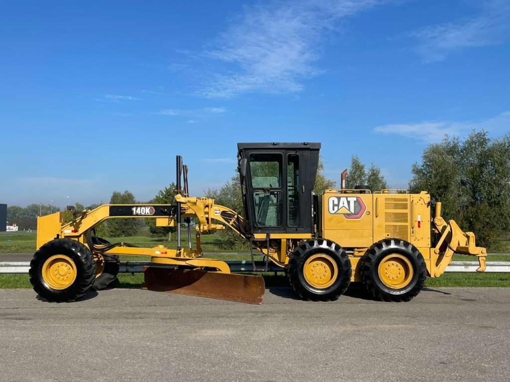 Caterpillar 140k Photo 1