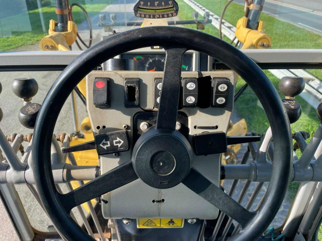 Caterpillar 140k Photo 19