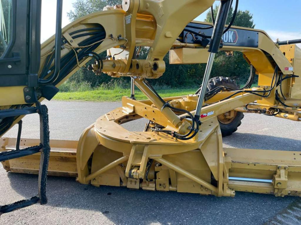 Caterpillar 140k Photo 28