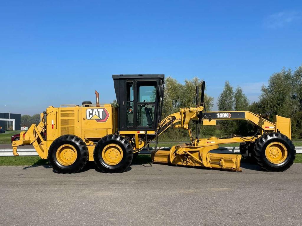 Caterpillar 140k Photo 6