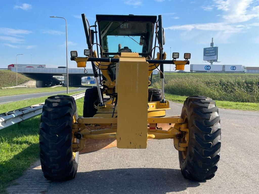 Caterpillar 140k Photo 8