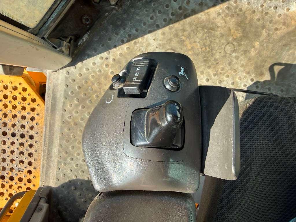 Volvo L150H - CDC Steering / Automatic Greasing Photo 10