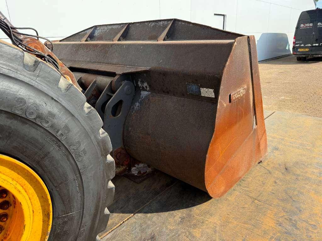 Volvo L150H - CDC Steering / Automatic Greasing Photo 24
