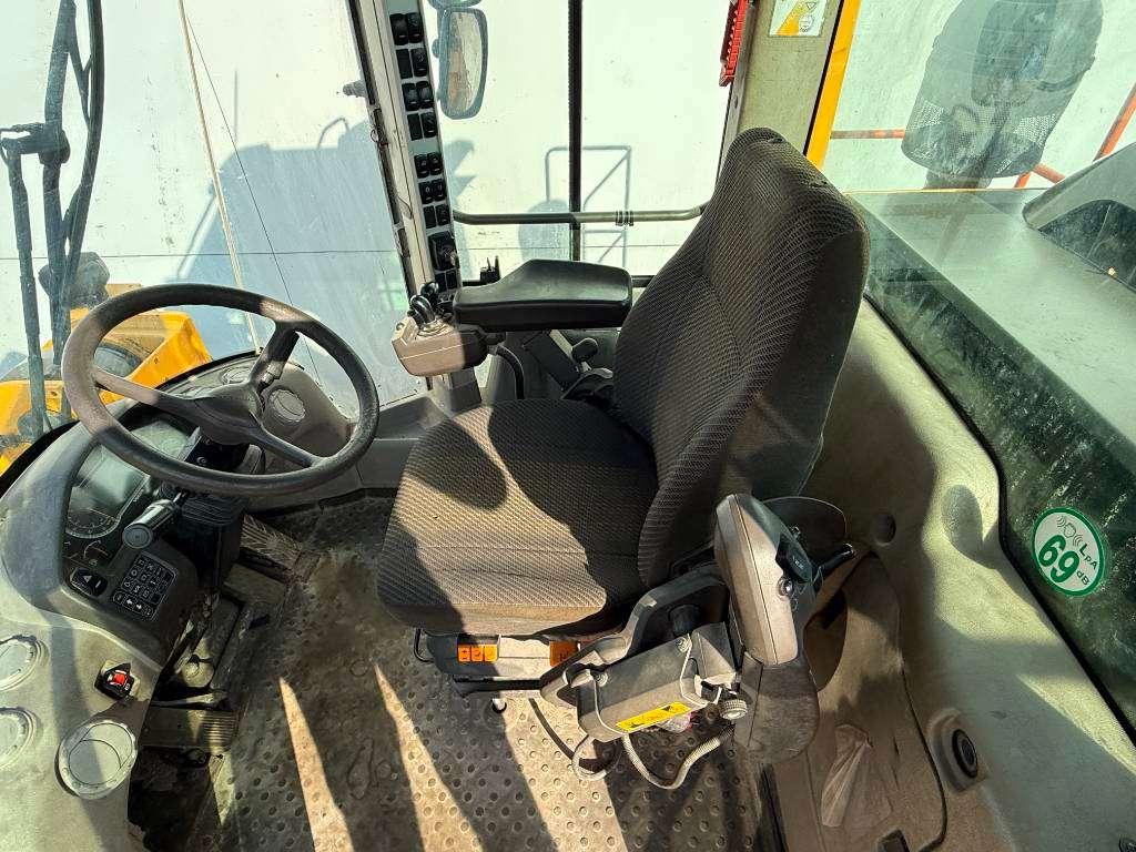 Volvo L150H - CDC Steering / Automatic Greasing Photo 8
