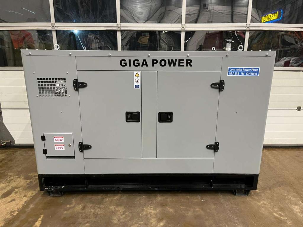 Giga Power LT-W30GF 37.5KVA closed set Photo 6