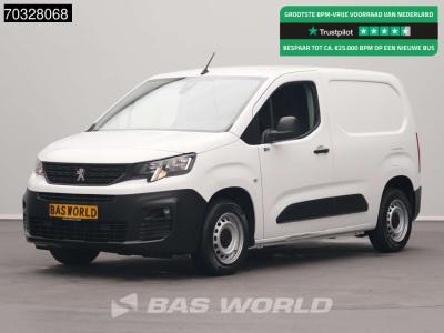 Peugeot Partner 110pk Benzine L1H1 Trekhaak Navi Airco Cruise Parkeersensoren Euro6 L1 Kompakt Airco Trekha sold by BAS World B.V.