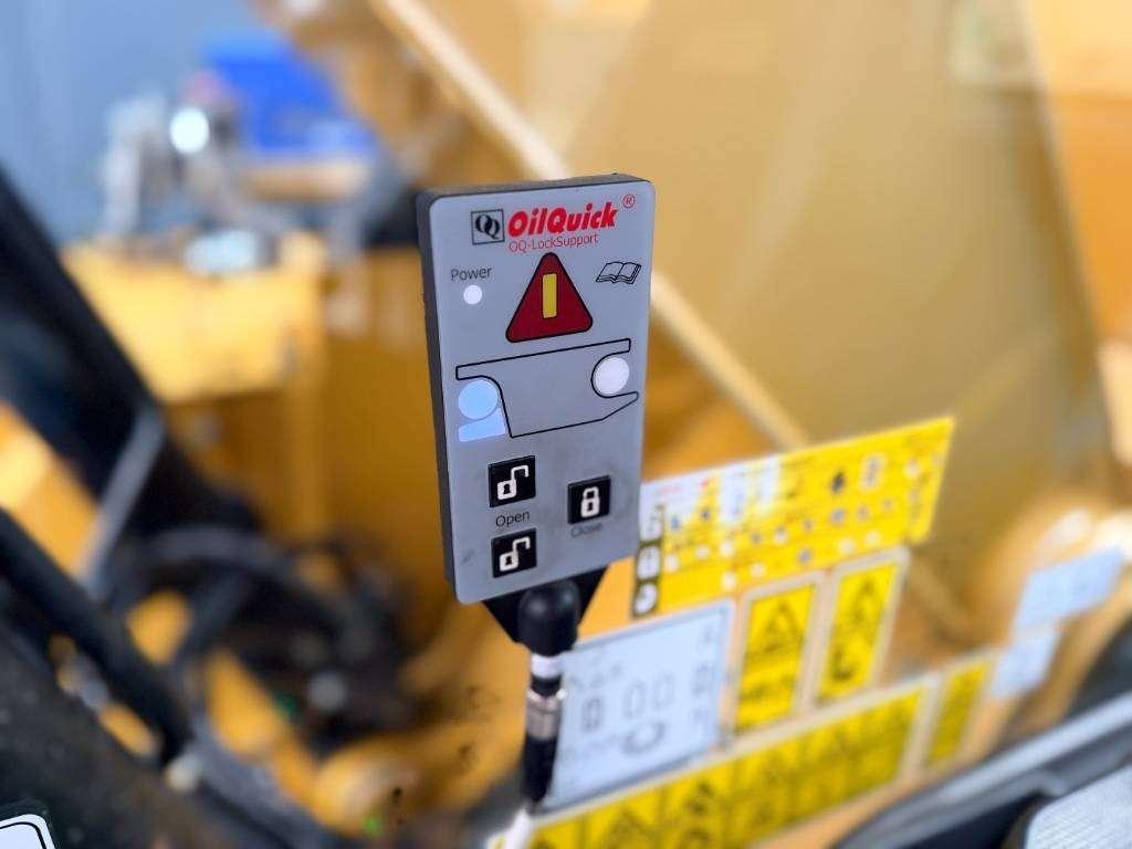 Caterpillar 325 07A | OQ80 | Blade | Generator Photo 8