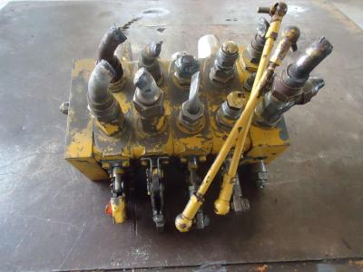 Hydraulic distributor for Venieri 12.23 sold by OLM 90 Srl