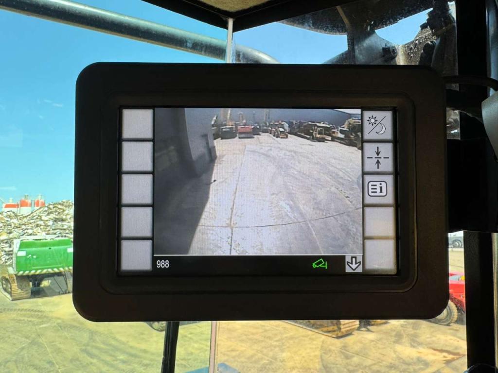 Caterpillar 988 XE High Lift Photo 12