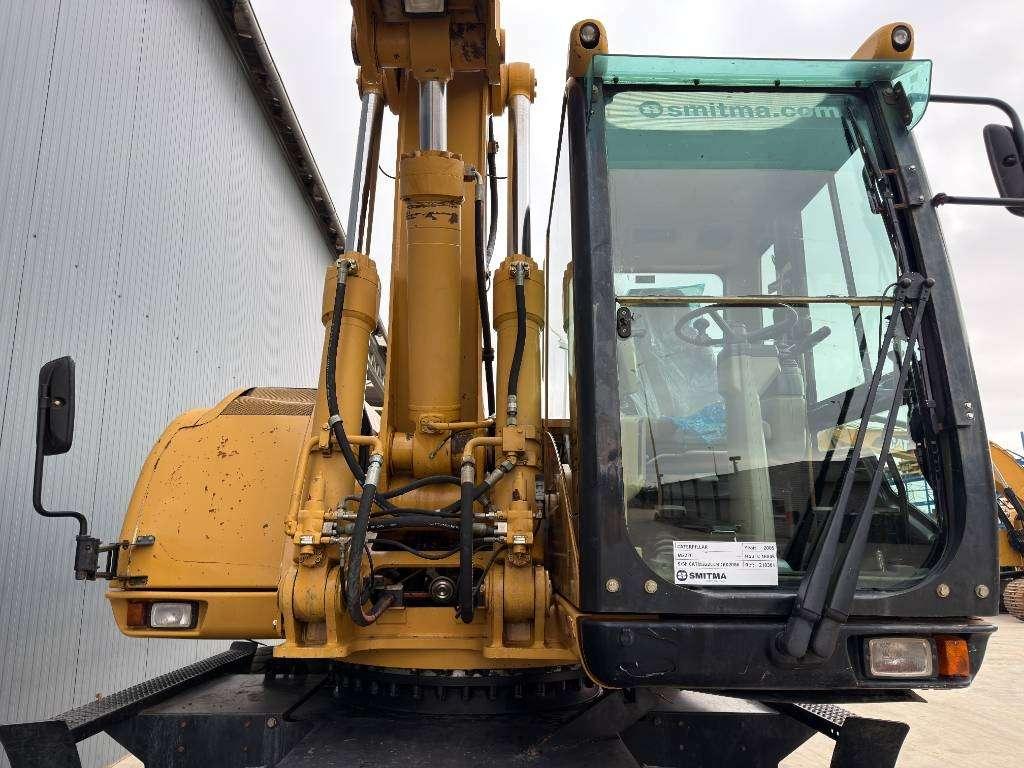 Caterpillar M322C Photo 8