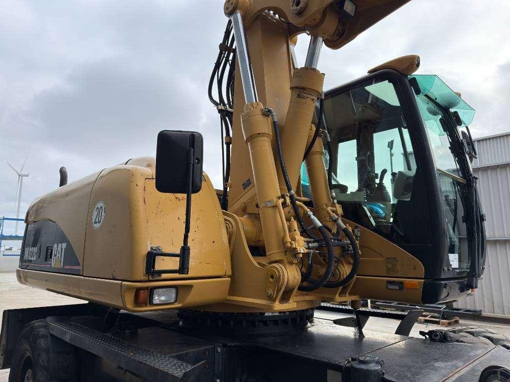 Caterpillar M322C Photo 9