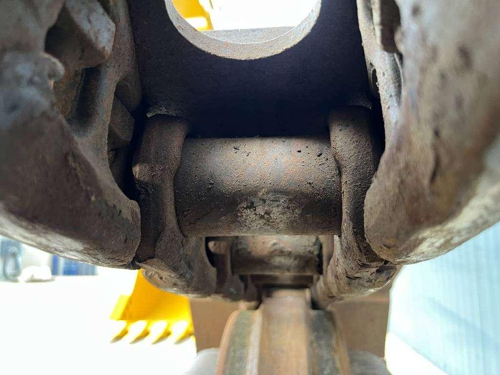 Caterpillar 352FL ME Photo 25