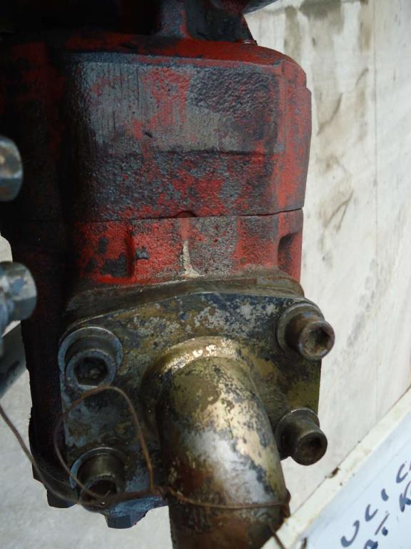 Hydraulic pump for Fiat Kobelco W270 Photo 3