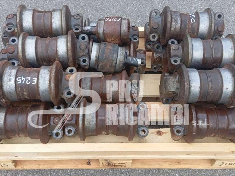 Upper and lower rollers for New Holland E 245 C Photo 3
