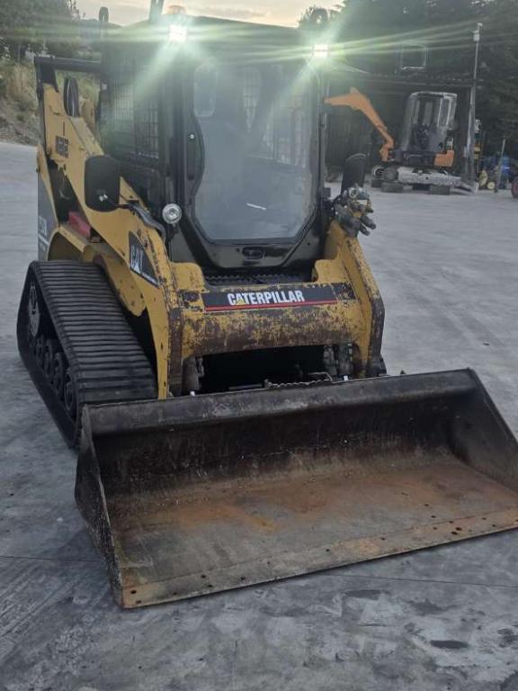 Caterpillar 257B Photo 2
