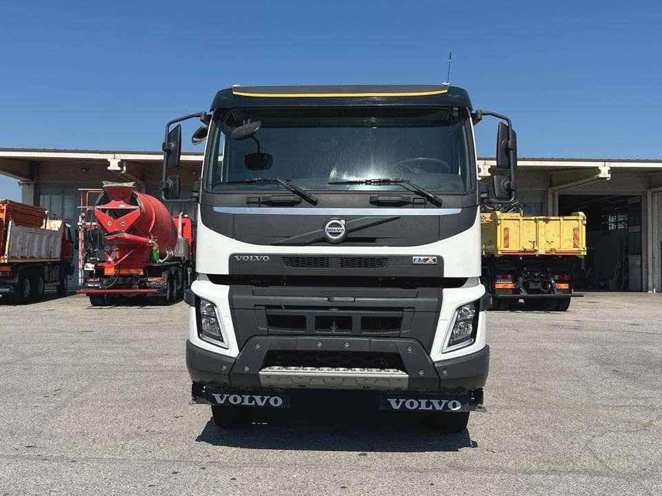 Volvo FMX420 4x4 Photo 20