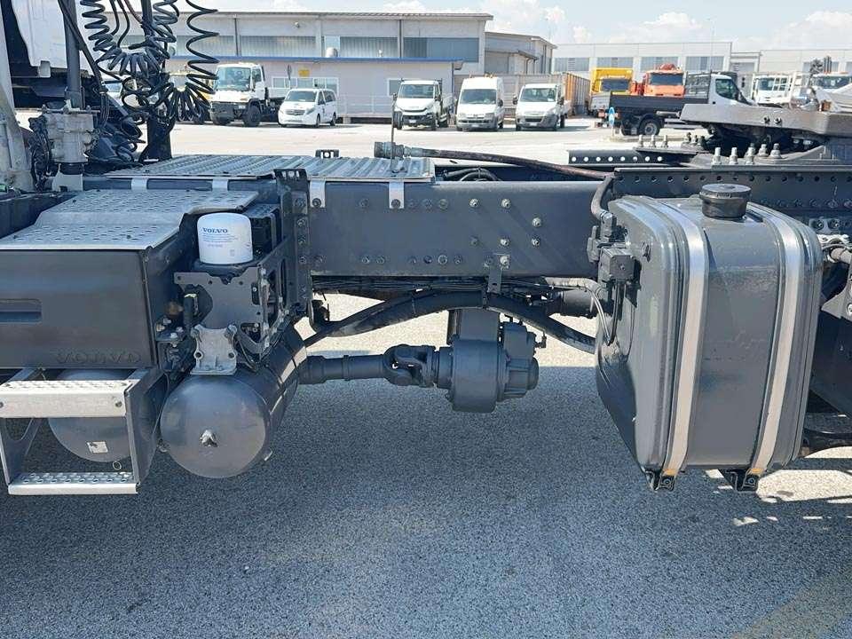 Volvo FMX420 4x4 Photo 5