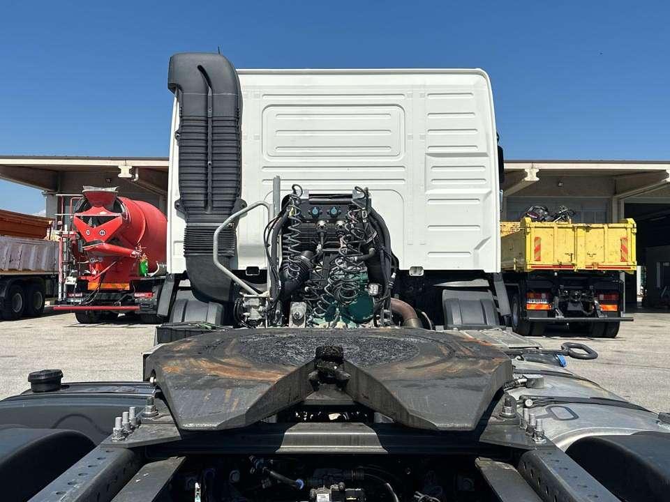 Volvo FMX420 4x4 Photo 8