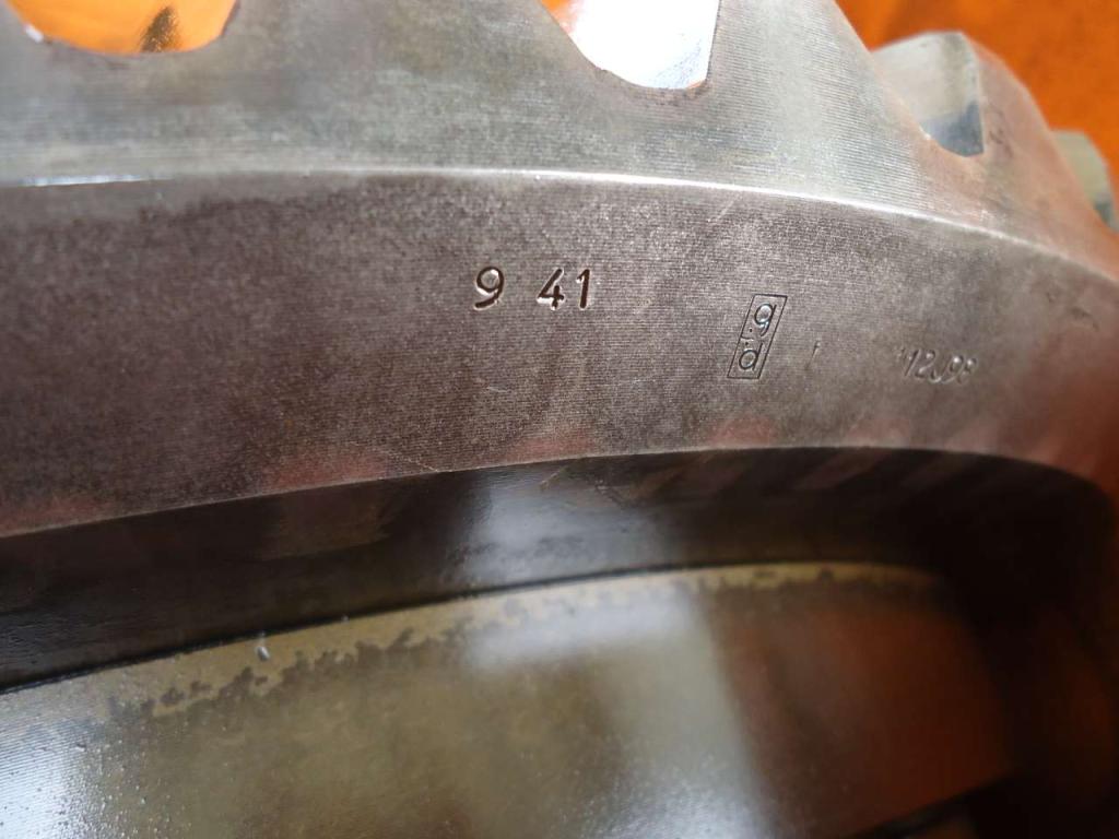 Front axle for Fiat Hitachi W270 COPPIA CONICA 41/9 DENTI Photo 6