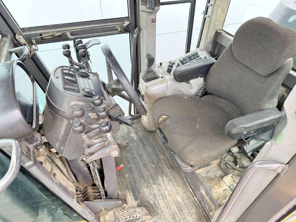 Volvo G970 - 4.88m Blade / 3 Tine Ripper / EPA Photo 6