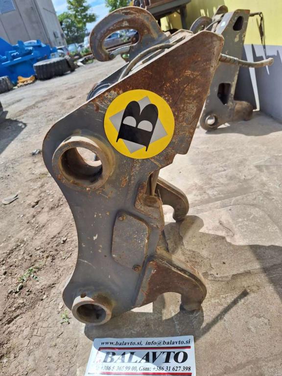 S3 for 35-40 ton excavators Hydraulic quick coupler Photo 1