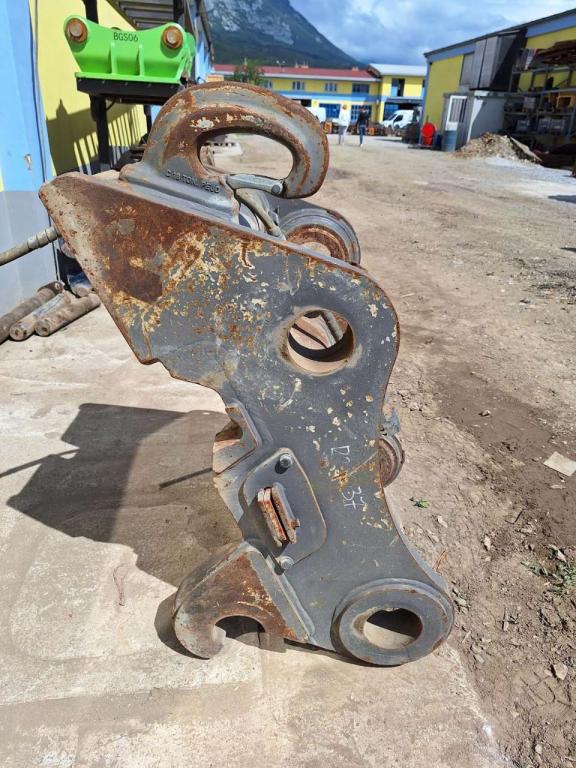 S3 for 35-40 ton excavators Hydraulic quick coupler Photo 4