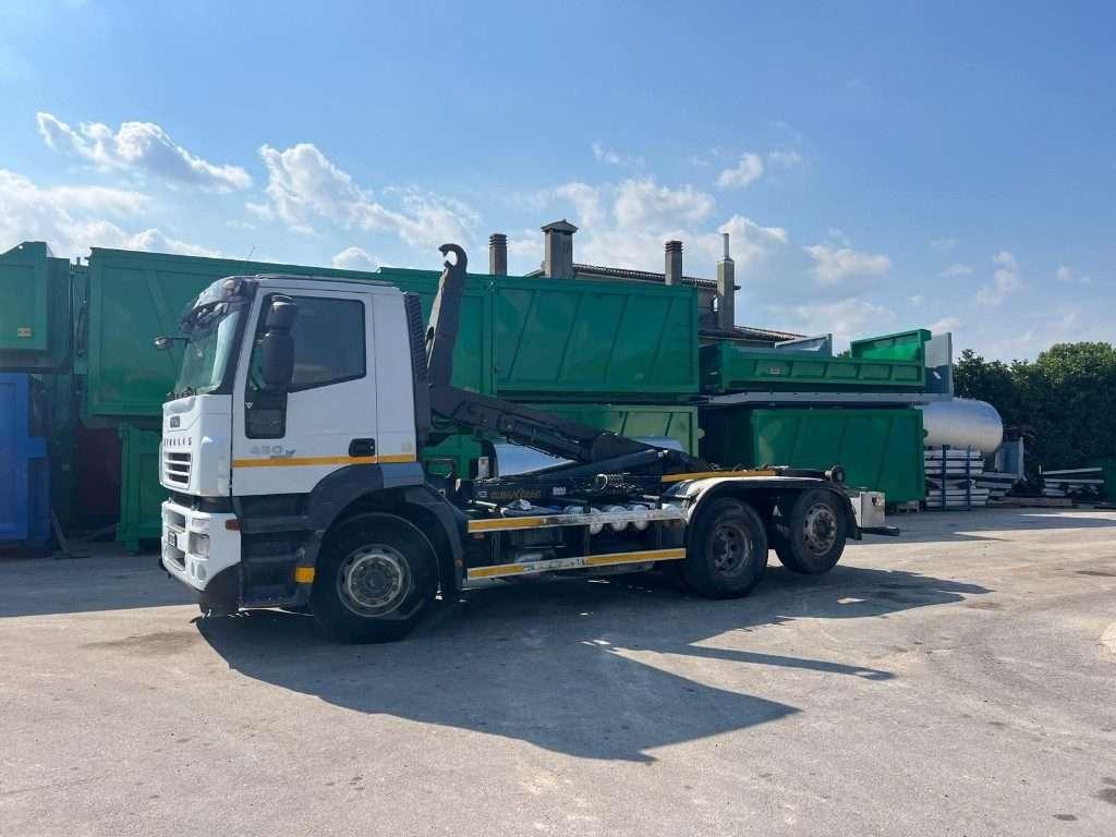 Iveco STRALIS 260S-E4 SCARRABILE Photo 2