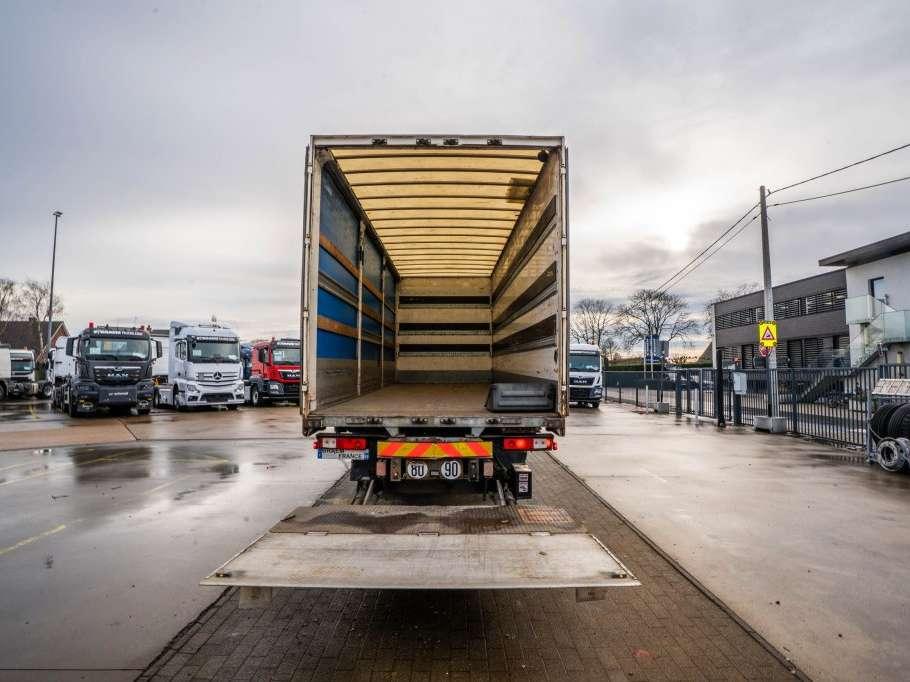 Renault PREMIUM 320 DXI Photo 6